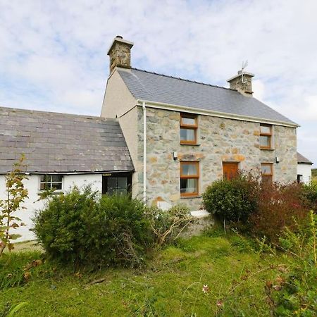 Ty Rhos, Farm Stay, Sleeps 4, Rhoshirwaun 2 Miles From アベルダロン エクステリア 写真